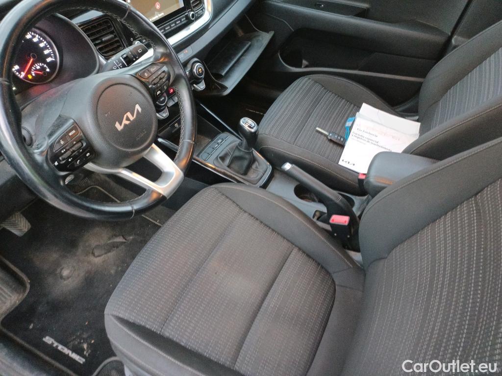  KIA  STONIC KIA  / 2017 / 5P / todoterreno 1.0 T-GDi 74kW (100CV) MHEV iMT Drive (AC2) #21