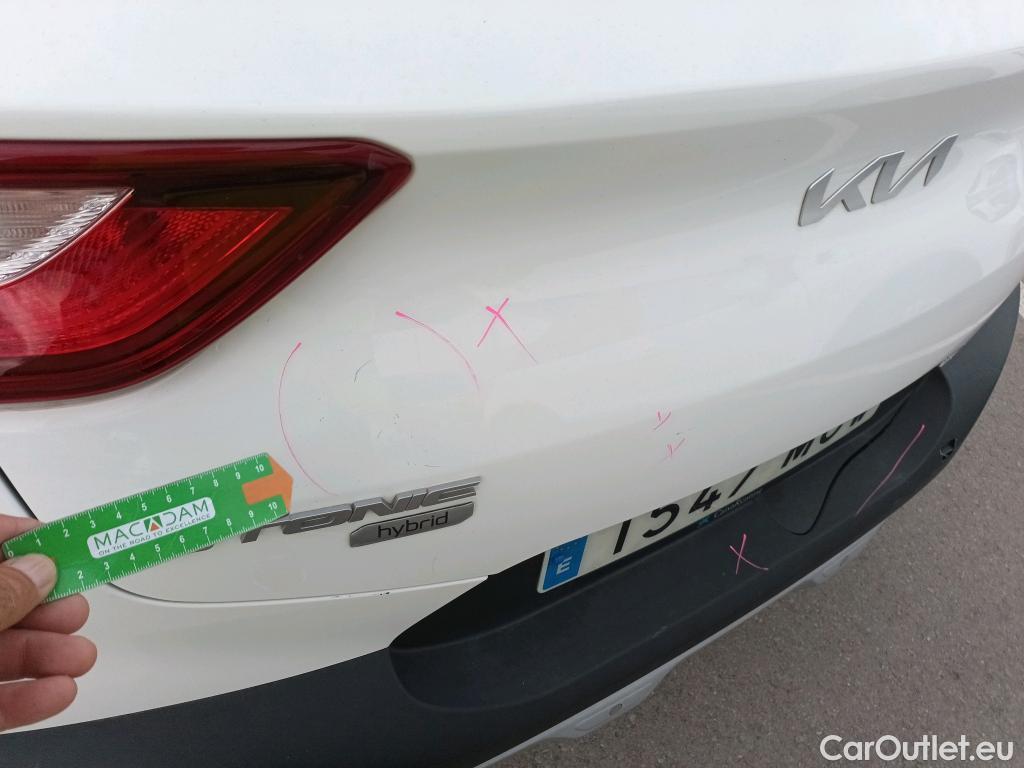  KIA  STONIC KIA  / 2017 / 5P / todoterreno 1.0 T-GDi 74kW (100CV) MHEV iMT Drive (AC2) #5