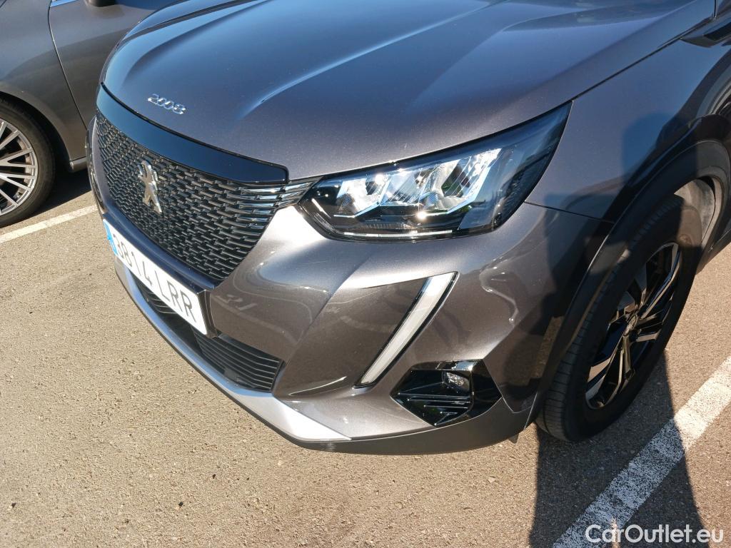  Peugeot  2008  Allure Pack 1.2 PureTech 130CV AT8 E6d #6