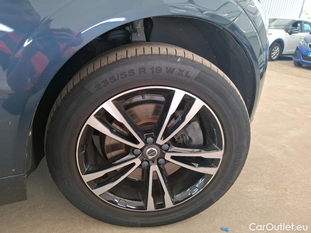  Volvo  XC60  Momentum Plug-In Hybrid AWD 2.0 T8 Twin Engine 390CV BVA8 E6dT #10