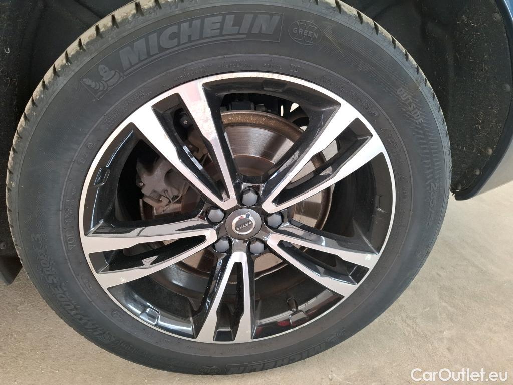  Volvo  XC60  Momentum Plug-In Hybrid AWD 2.0 T8 Twin Engine 390CV BVA8 E6dT #21