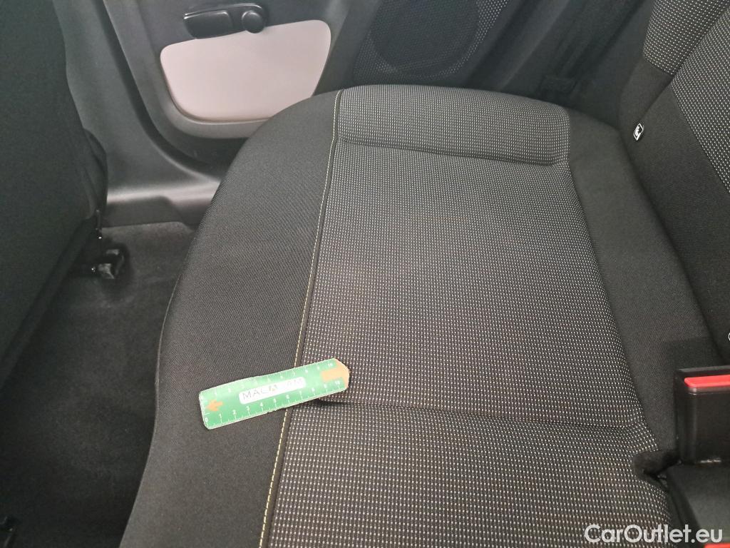  Citroen  C3  Max 1.2 PureTech 80CV BVM5 6E #1
