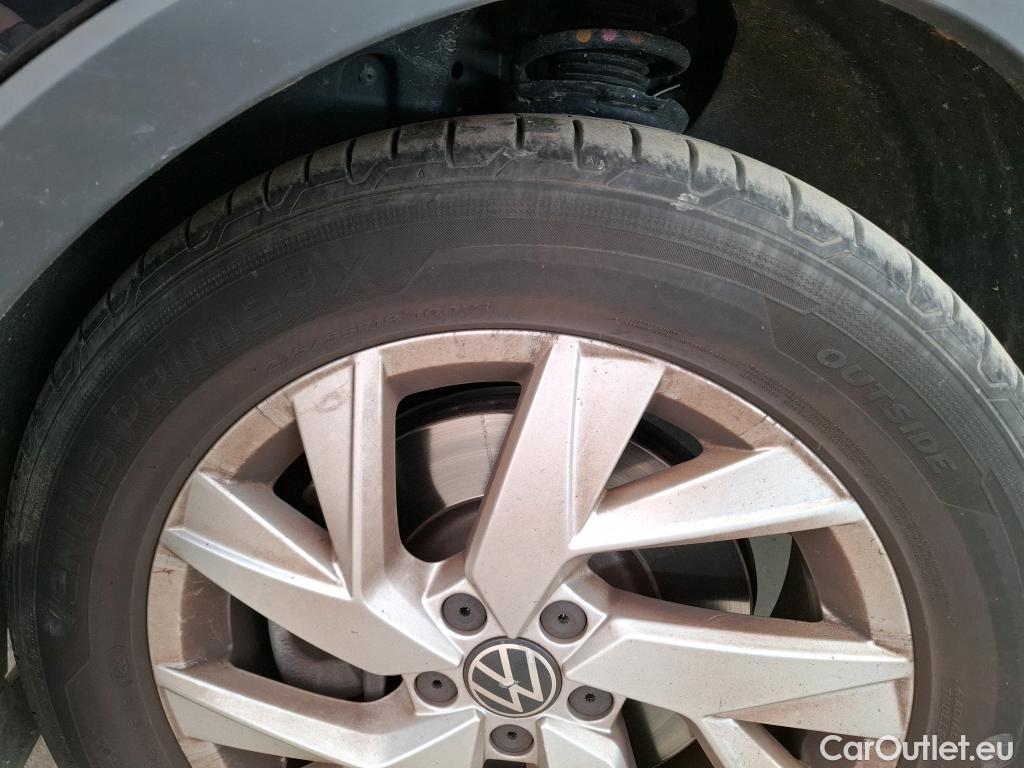  Volkswagen  Tiguan VOLKSWAGEN  / 2020 / 5P / SUV 1.4 eHybrid 245 DSG6 Elegance #10