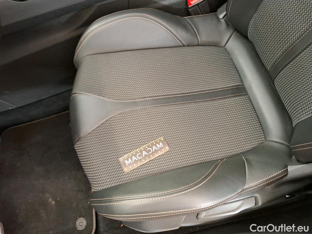  Peugeot  3008  II GT 1.2 PureTech 130CV BVA8 E6d #10