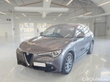  Alfa Romeo   STELVIO ALFA ROMEO / 2017 / 5P / SUV 2.2 TURBO DIESEL 160CV AT8 RWD BUSINESS(AUTOCARRO) 