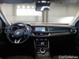  Alfa Romeo   STELVIO ALFA ROMEO / 2017 / 5P / SUV 2.2 TURBO DIESEL 160CV AT8 RWD BUSINESS(AUTOCARRO) #3