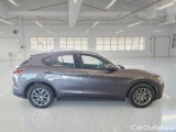 Alfa Romeo   STELVIO ALFA ROMEO / 2017 / 5P / SUV 2.2 TURBO DIESEL 160CV AT8 RWD BUSINESS(AUTOCARRO) #7