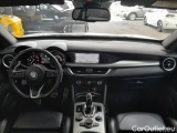  Alfa Romeo   STELVIO ALFA ROMEO / 2017 / 5P / SUV 2.2 TURBO DIESEL 210CV VELOCE AT8 Q4 #3
