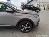  Peugeot  3008 PEUGEOT  / 2016 / 5P / SUV BLUEHDI 130 EAT8 SeS ALLURE #40