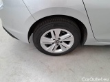  Volkswagen  Golf  VOLKSWAGEN / 2019 / 5P / BERLINA 2.0 TDI SCR 85KW LIFE DSG #65