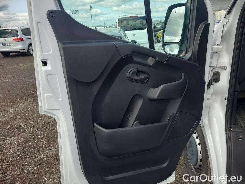  Renault  Master  (2010) MastFu dCi135 L3H2P3 Cool #12