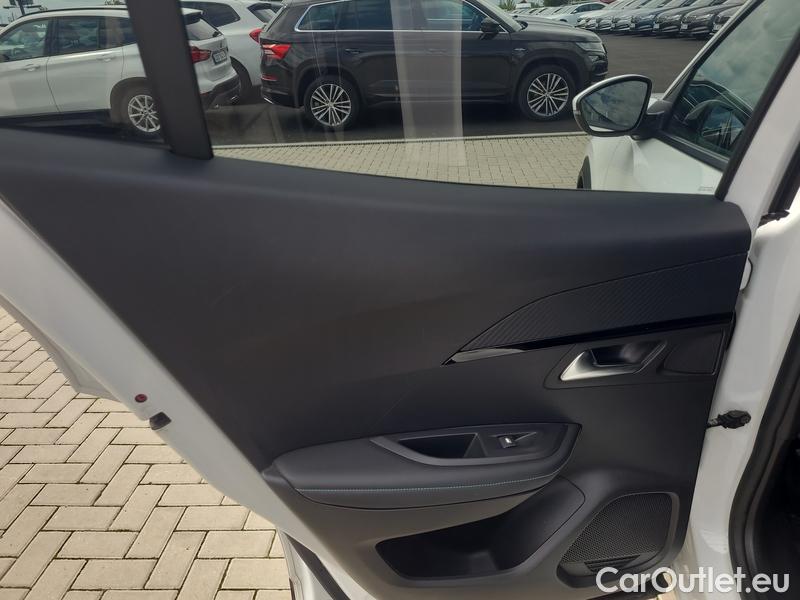  Peugeot  2008  (P1) (2019)  1.5BHDi 100 Allure #20