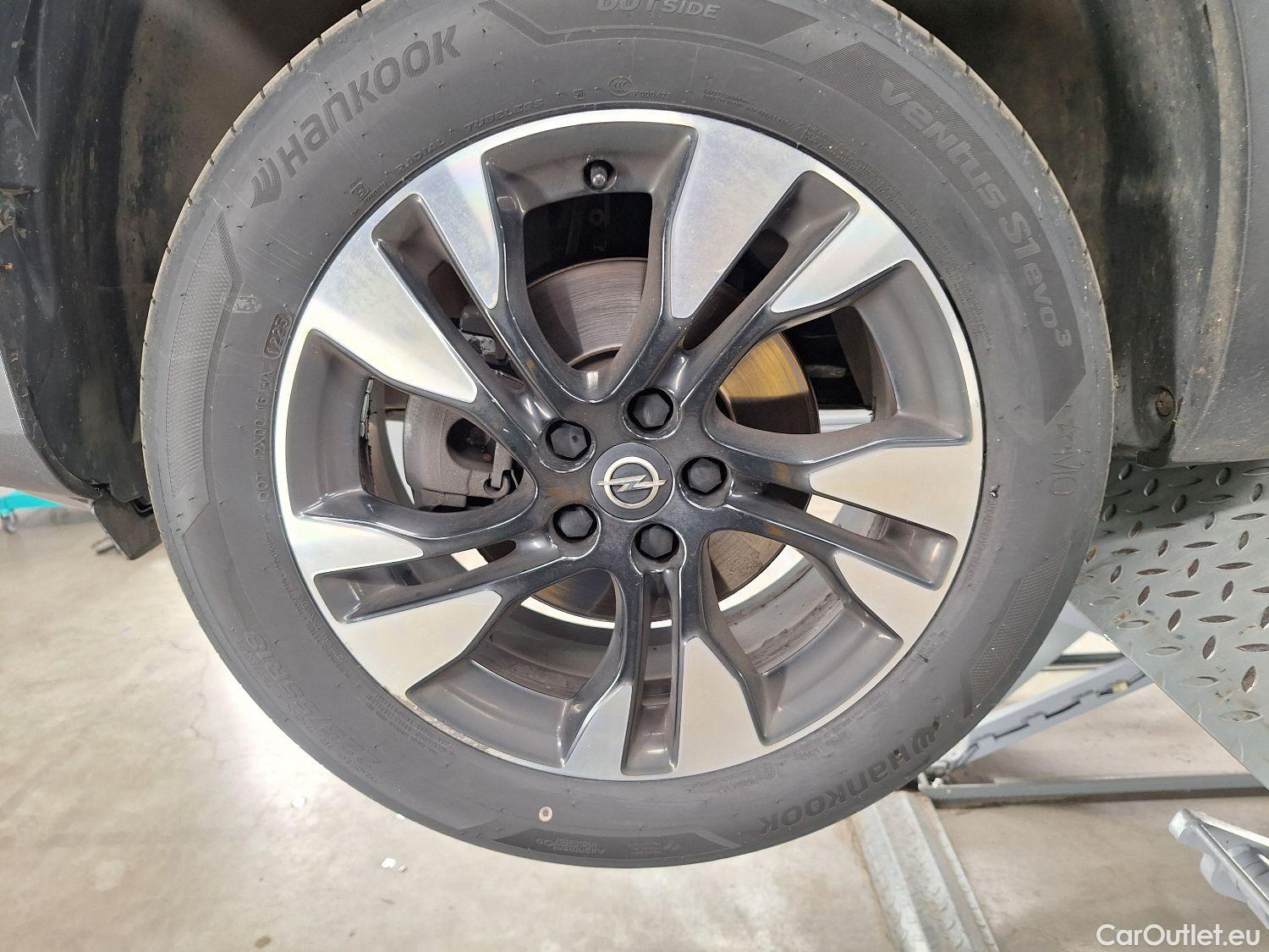  Opel   Grandland X Opel, '17, Opel 1.5 Turbo D D S/S AT8 Ultimate 5d #18