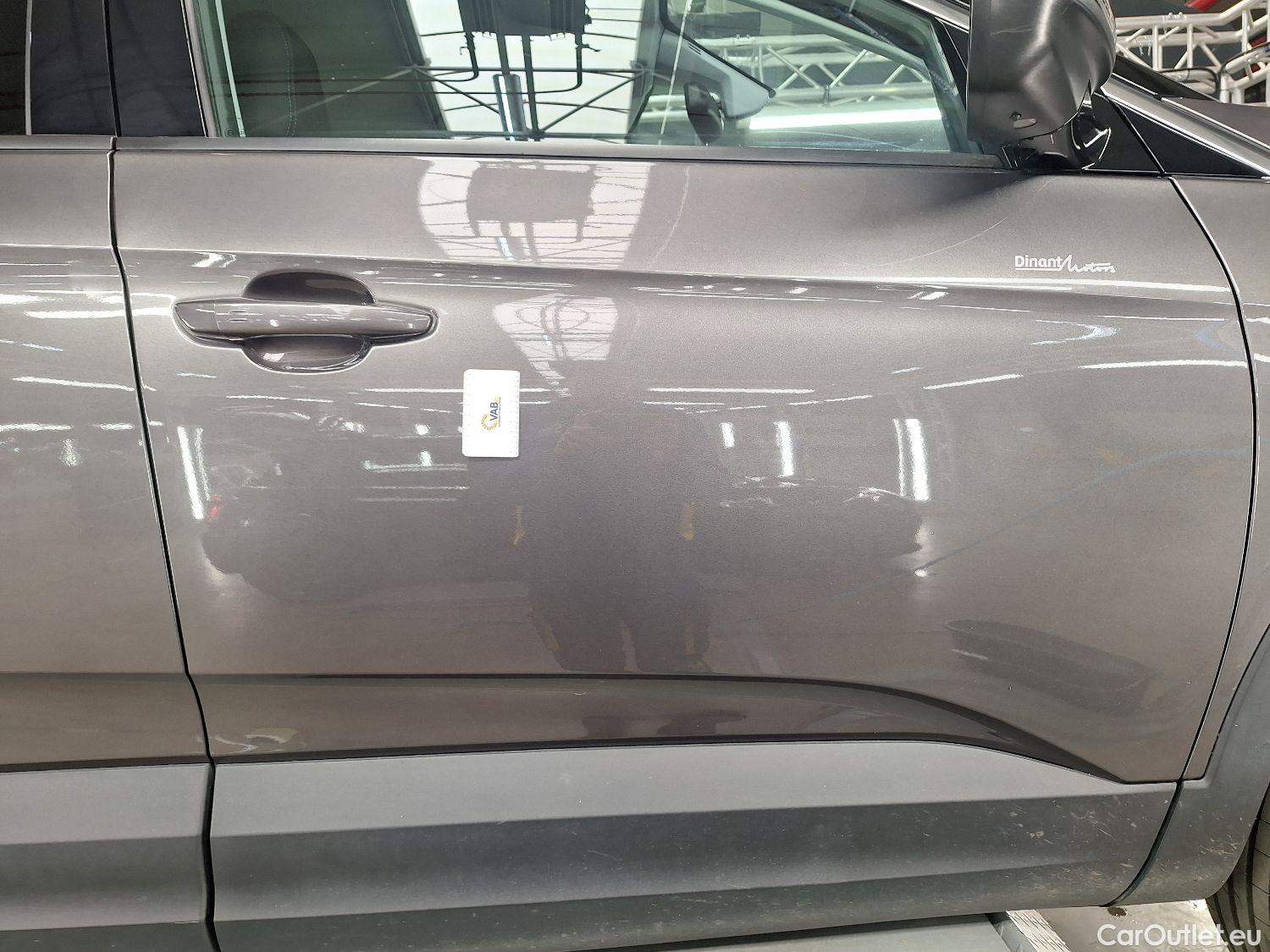  Opel   Grandland X Opel, '17, Opel 1.5 Turbo D D S/S AT8 Ultimate 5d #20