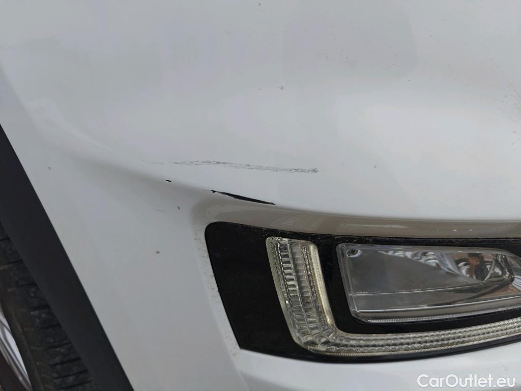  Hyundai  Tucson HYUNDAI  / 2018 / 5P / todoterreno 1.6 CRDI 85kW (116CV) 48V SLE 4X2(SP)(SL) #26