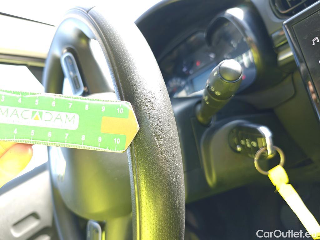  Citroen  C3  Feel Pack 1.5 BlueHDi 100CV MT6 E6d #32