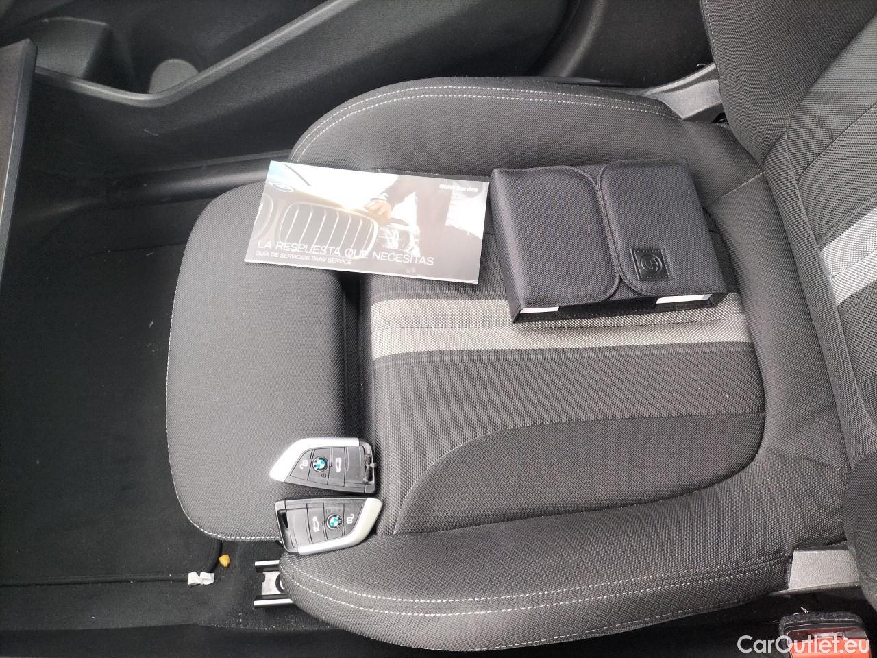  Bmw  X1 BMW  / 2019 / 5P / todoterreno sDrive18dA Corporate #1