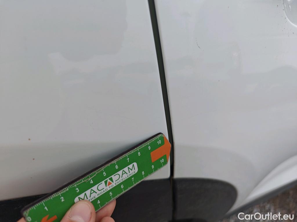 Hyundai  Tucson HYUNDAI  / 2018 / 5P / todoterreno 1.6 CRDI 85kW (116CV) 48V SLE 4X2(SP)(SL) #36