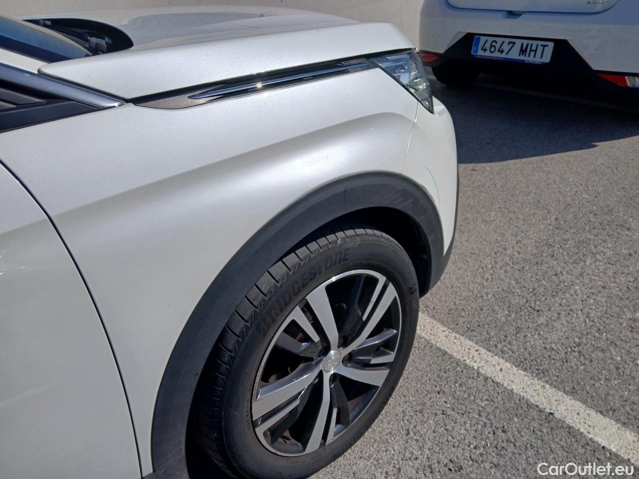  Peugeot  3008  Allure 1.2 PureTech 130CV AT8 E6dT #41