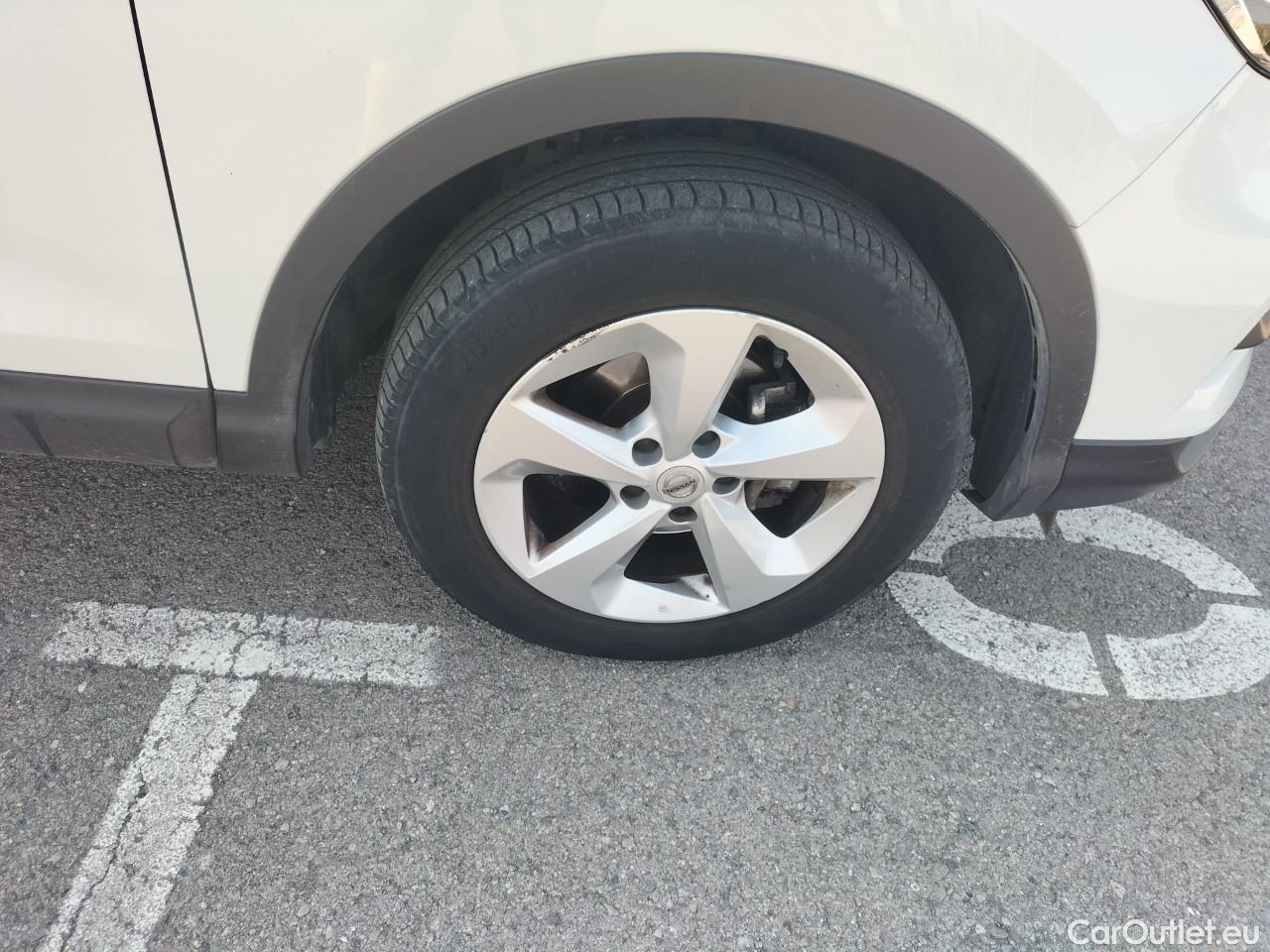  Nissan  Qashqai NISSAN  / 2017 / 5P / todoterreno DIG-T 103 kW (140 CV) E6D ACENTA (AC) #35