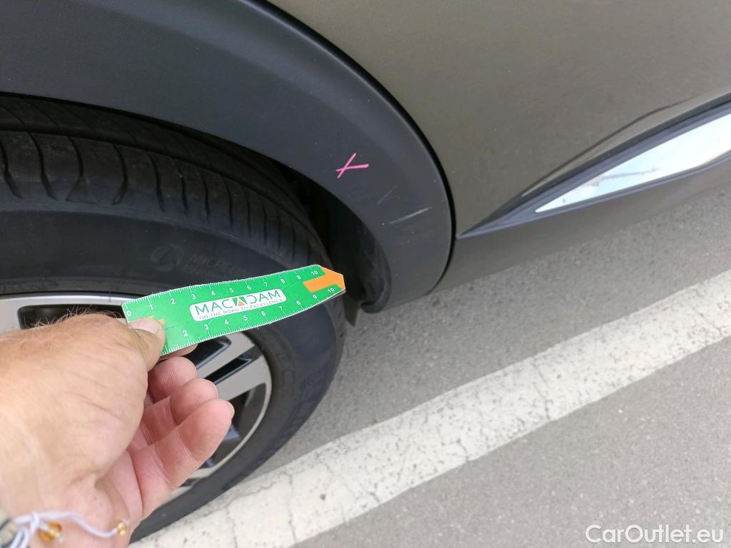  Peugeot  5008  GT 1.5 HDi 130CV AT8 7 Plazas E6d #39