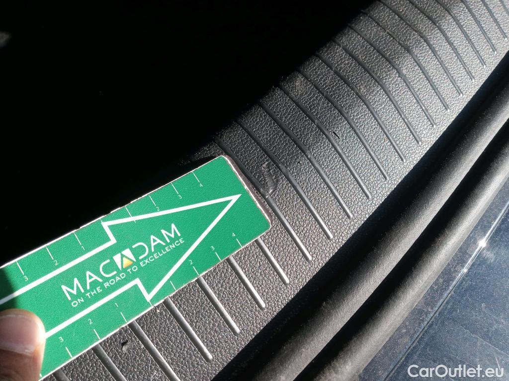  Volkswagen  Tiguan  Life 2.0 TDI 150CV AT7 E6d #10