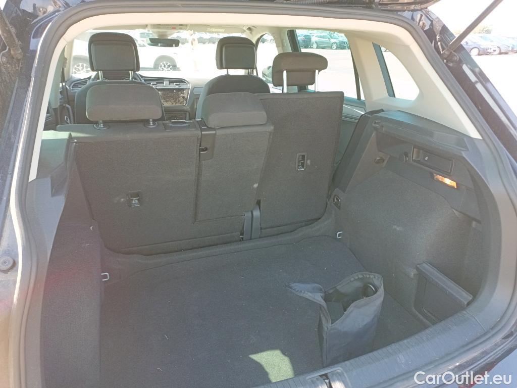  Volkswagen  Tiguan  Life 2.0 TDI 150CV AT7 E6d #1