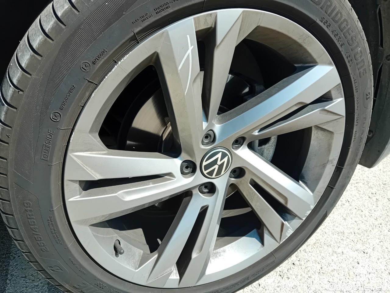  Volkswagen  Tiguan  R-Line 2.0 TDI 150CV AT7 E6d #25