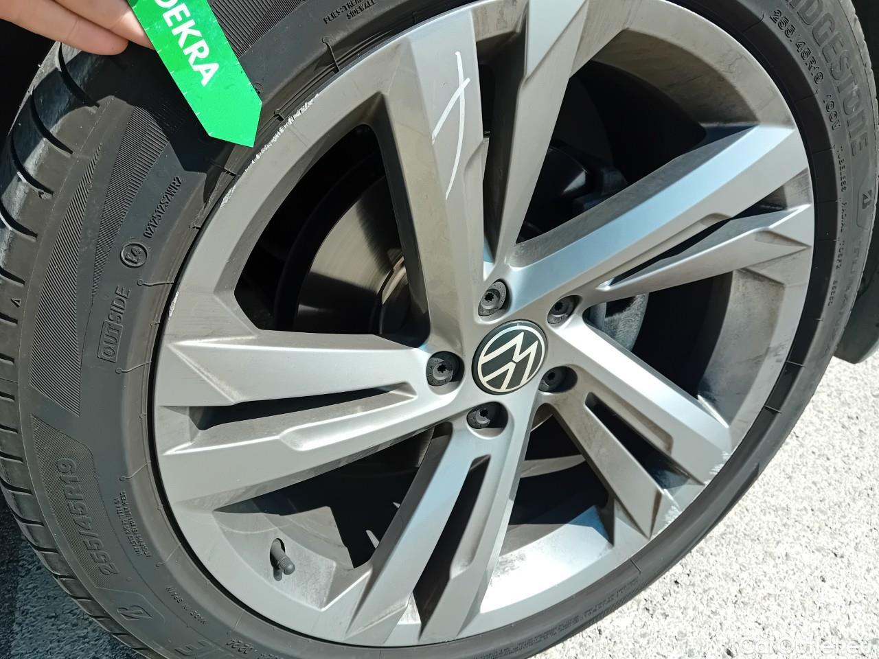  Volkswagen  Tiguan  R-Line 2.0 TDI 150CV AT7 E6d #24