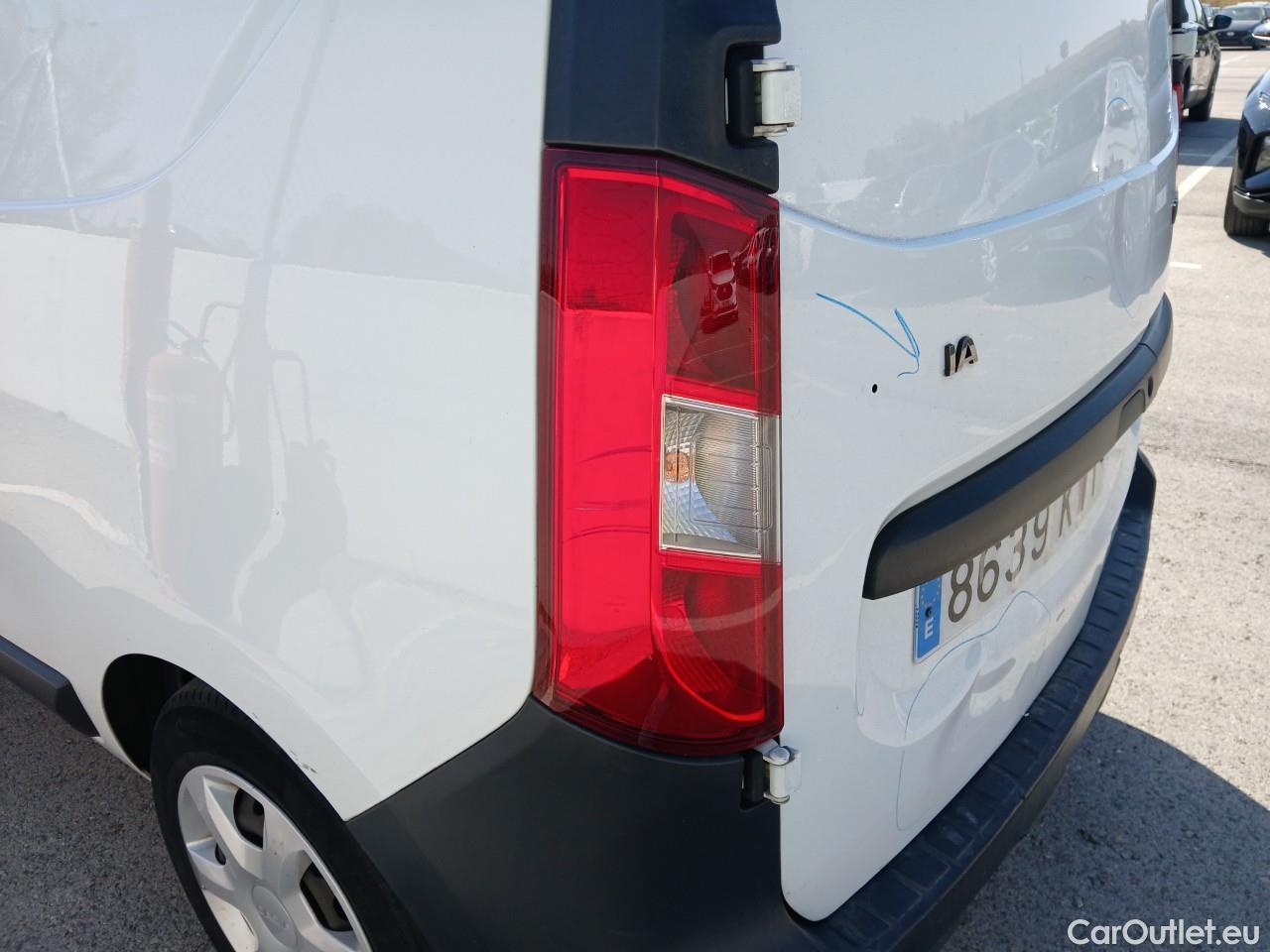  Dacia  Dokker DACIA  / 2013 / 4P / furgón derivado de turismo Van Essential 1.6 75kW (100CV) GLP  ISOTERMO #15