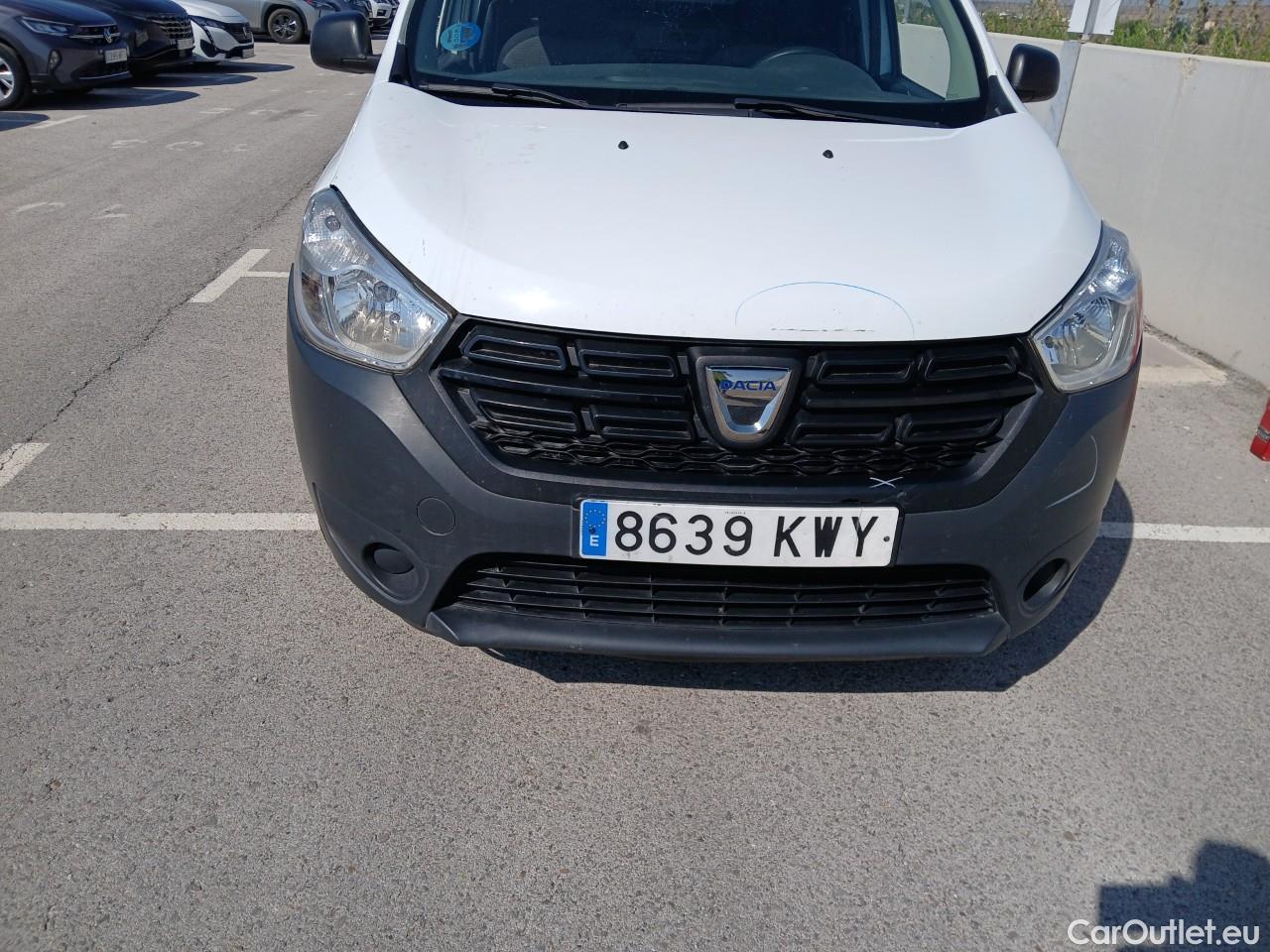  Dacia  Dokker DACIA  / 2013 / 4P / furgón derivado de turismo Van Essential 1.6 75kW (100CV) GLP  ISOTERMO #1