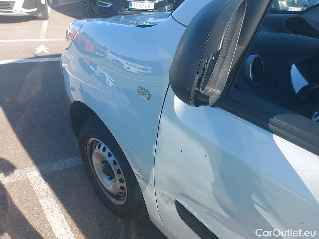  Renault  Kangoo  II Furgón Maxi 2p Profesional 1.5 dCi 95CV MT6 E6dT #39
