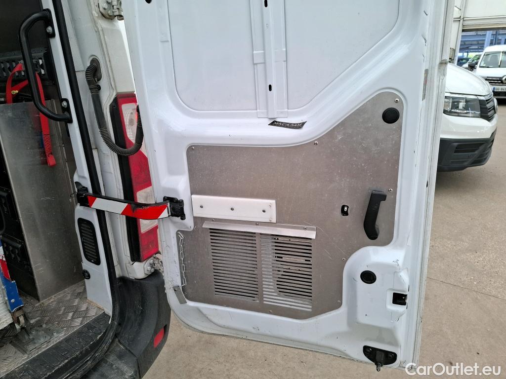  Renault  Master  Fourgon L2H2 3 5 Grand Confort dCi 135CV BVM6 E6dT #27