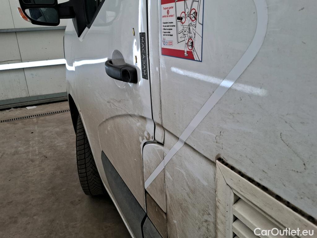  Renault  Master  Fourgon L2H2 3 5 Grand Confort dCi 135CV BVM6 E6dT #21