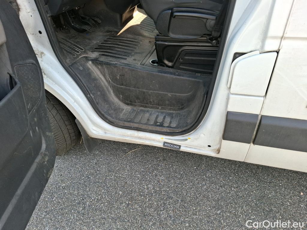  Renault  Master  Fourgon L2H2 3 5 Grand Confort dCi 130CV BVM6 E6 #53