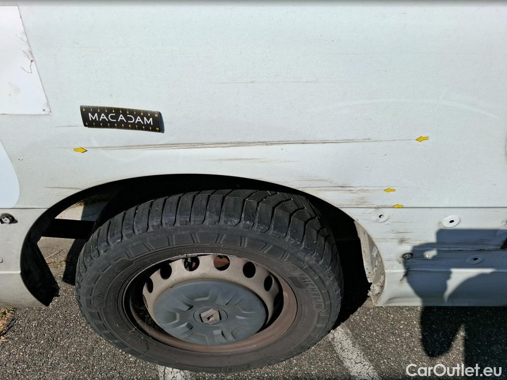  Renault  Master  Fourgon L2H2 3 5 Grand Confort dCi 130CV BVM6 E6 #7