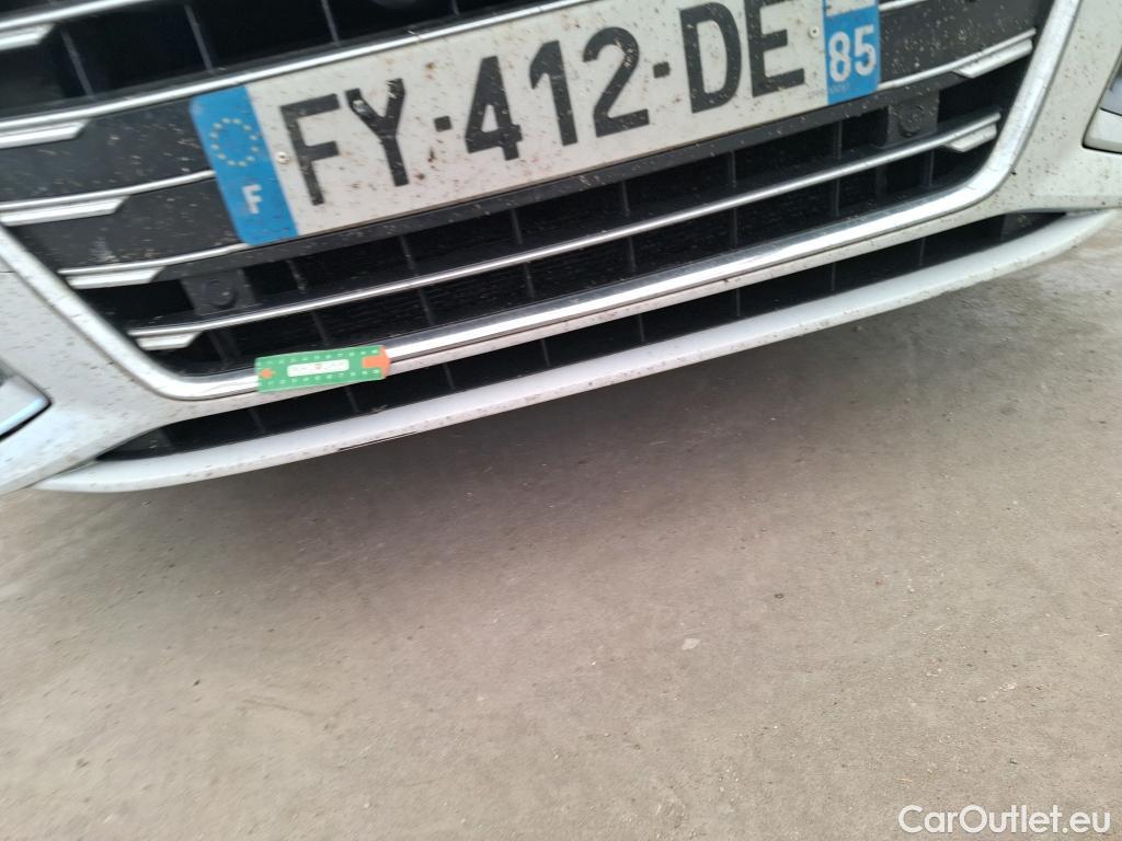  Audi  A4  Avant 30 TDI Business Line 2.0 TDI 135CV BVA7 E6d #12