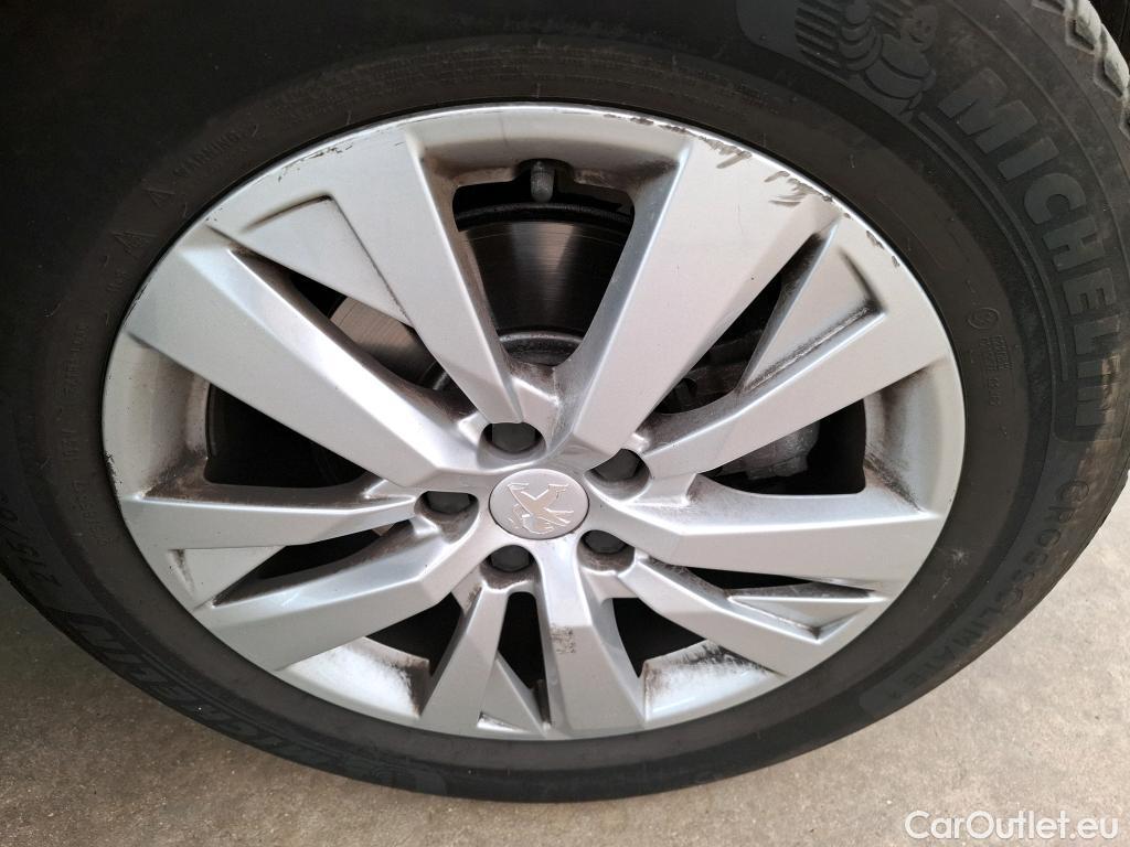  Peugeot  3008  Active Business 1.5 HDi 130CV BVA8 E6d #15