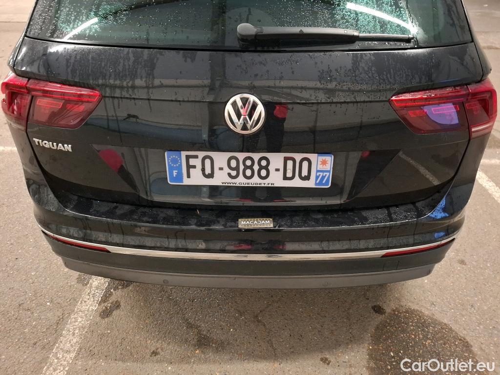  Volkswagen  Tiguan VOLKSWAGEN  / 2016 / 5P / SUV 2.0 TDI 150 DSG7 Carat #28
