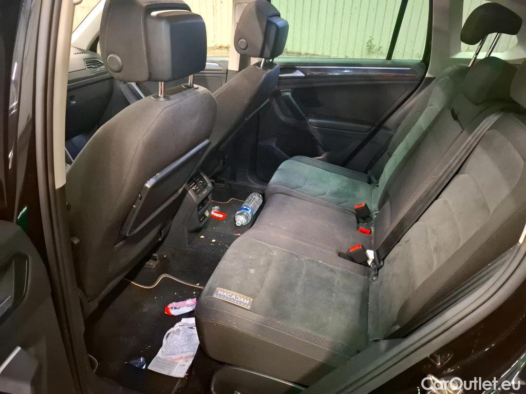  Volkswagen  Tiguan VOLKSWAGEN  / 2016 / 5P / SUV 2.0 TDI 150 DSG7 Carat #67