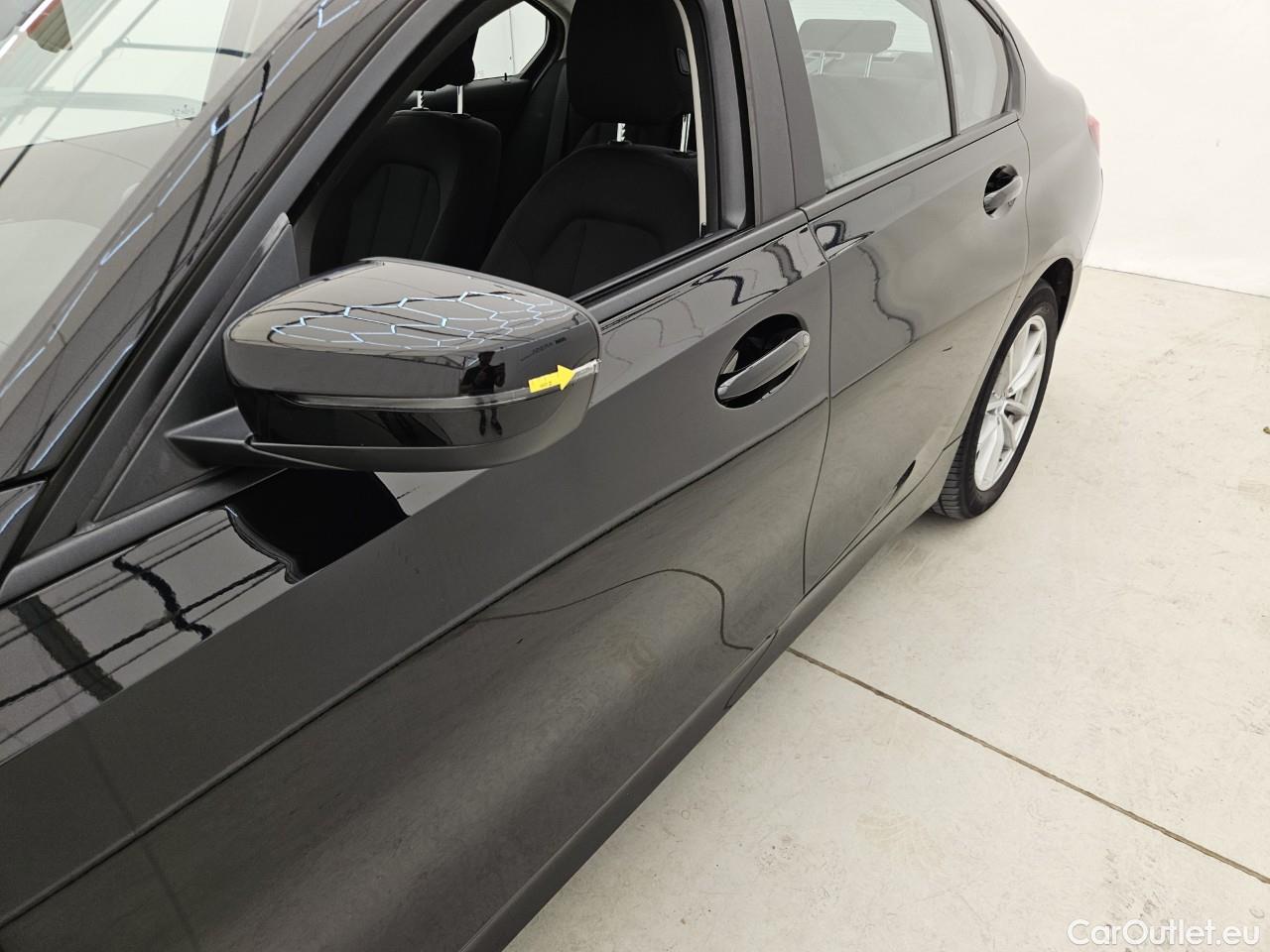  Bmw  Serie 3 2.0 320i xDrive AT 184HP #3