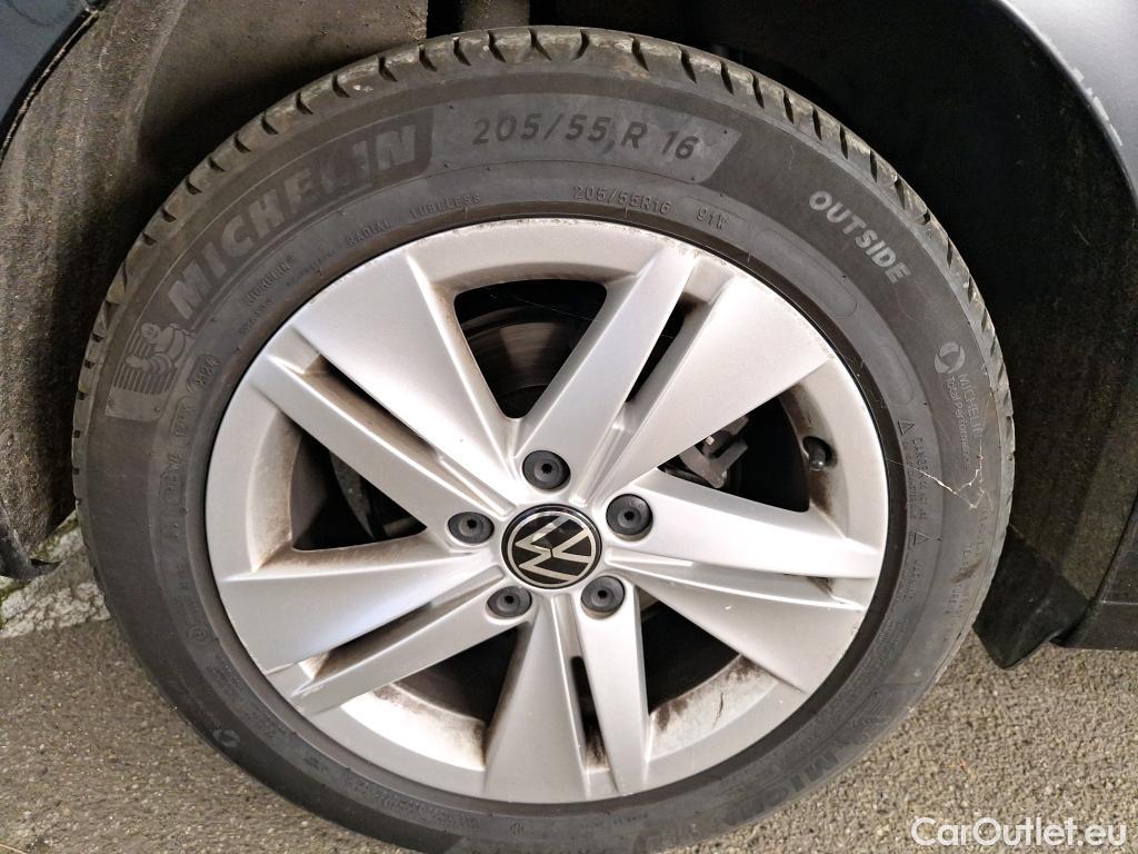  Volkswagen  Golf  VOLKSWAGEN / 2020 / 5P / Berline 2.0 TDI SCR 115 BVM6 Life Busi #20