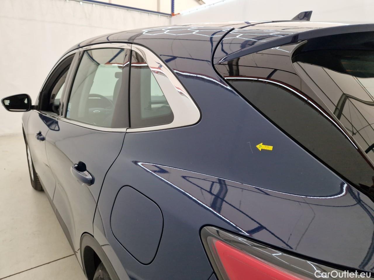  Ford  Kuga 2.0 EcoBlue 190CP Titanium A8 AWD #32