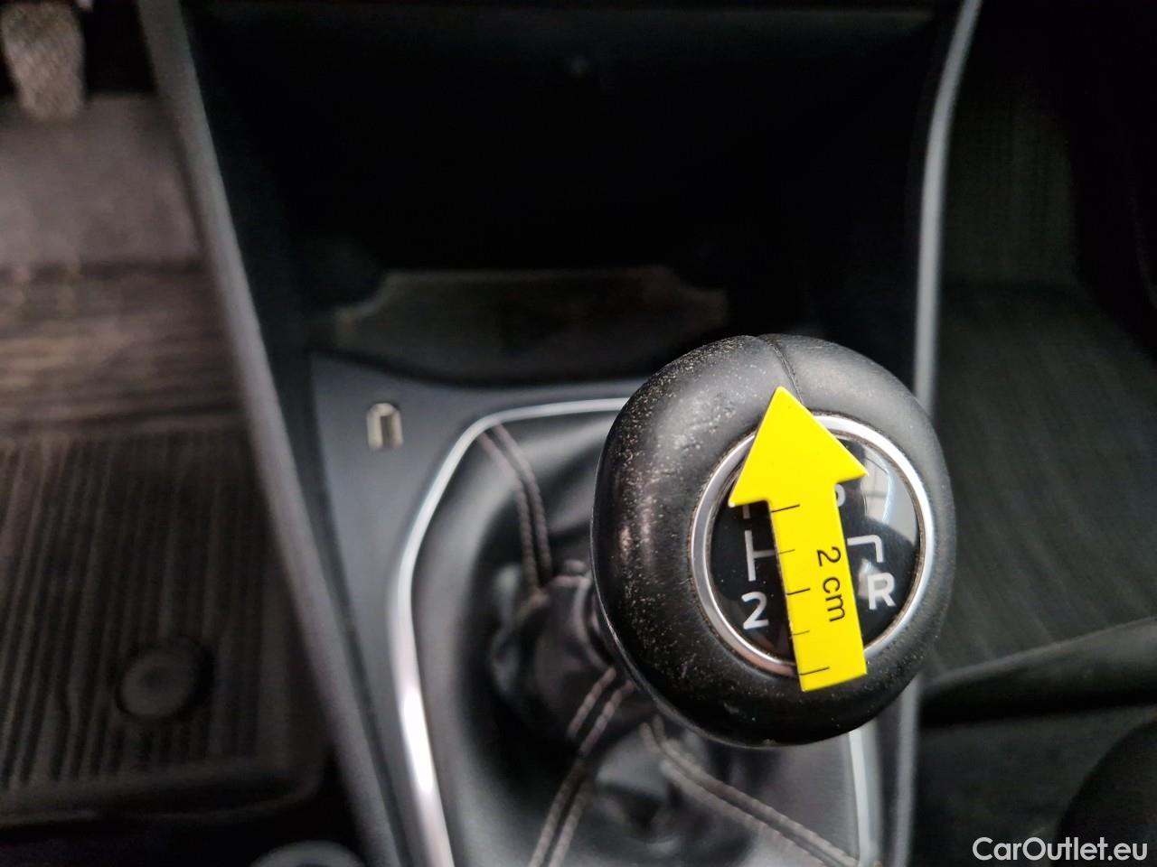  Ford  Fiesta 1.5 TDCi 85CP Trend Connected #39