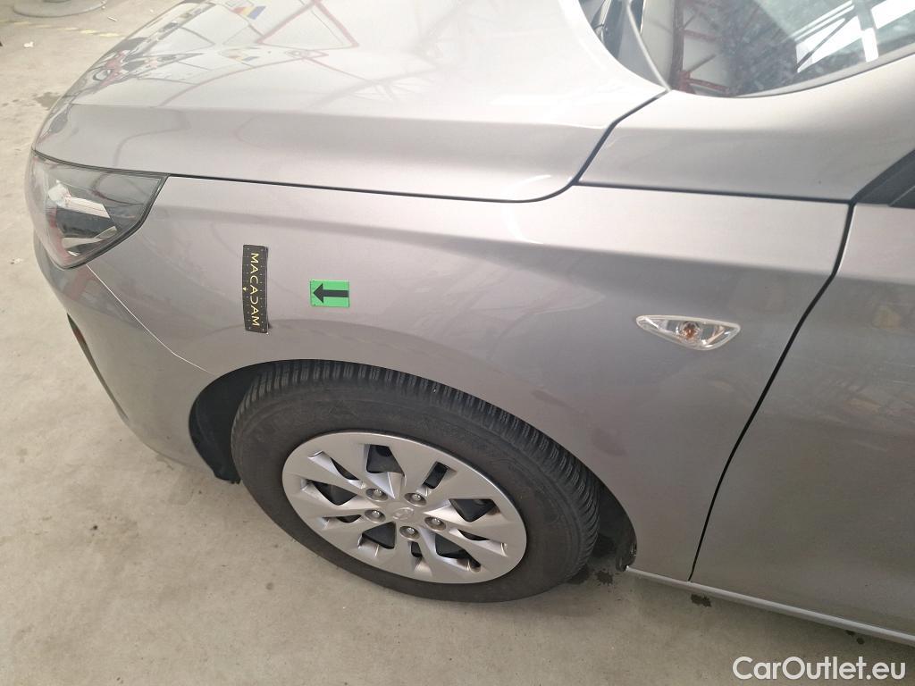  Hyundai  i30 1.5 110CP Comfort #9