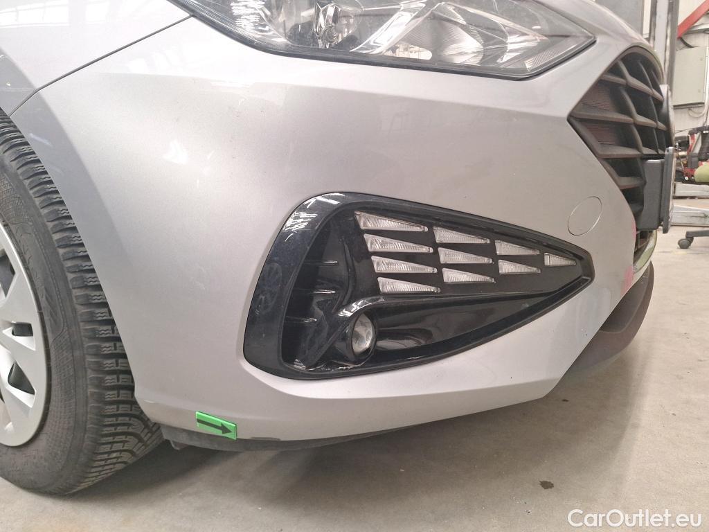  Hyundai  i30 1.5 110CP Comfort #5