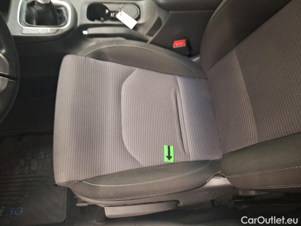  Hyundai  i30 1.5 110CP Comfort #13