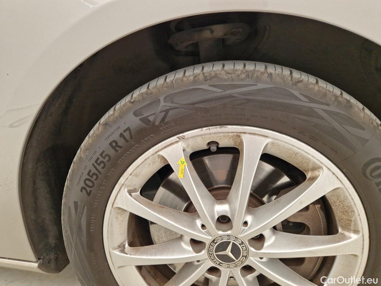  Mercedes  A-Klasse A 250 e #8