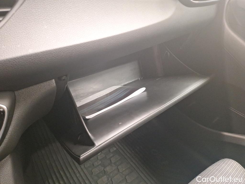  Hyundai  i30 1.5 110CP Comfort #19