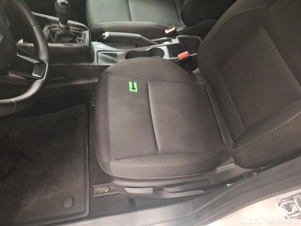  Renault  Clio 1.0 TCe 90CP Life #10